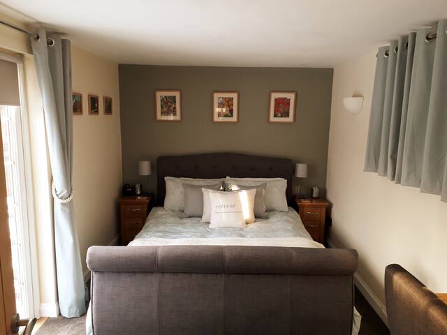 Private, Garden Retreat in Tetbury, Cotswolds