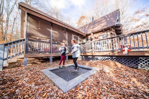 Family (& Remote Work) Friendly Cabin in the Woods