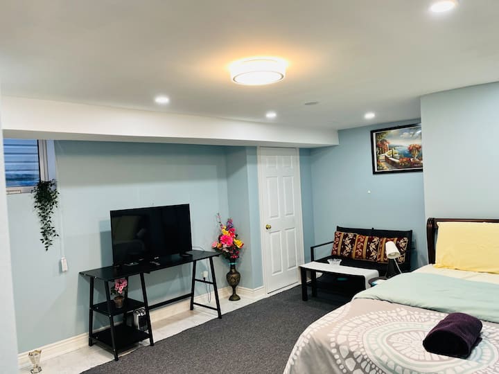 Ajax Vacation Rentals & Homes Ontario, Canada Airbnb