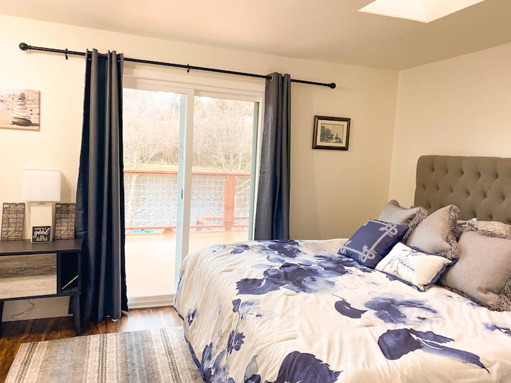 Მთავარი საძინებელი საწოლით