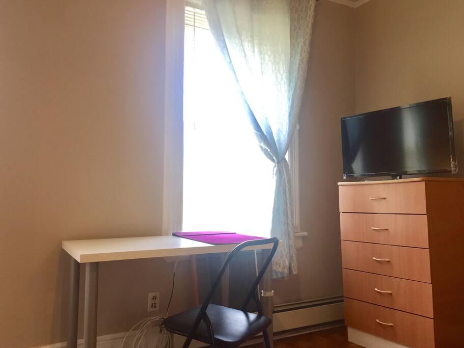 Master size bedroom