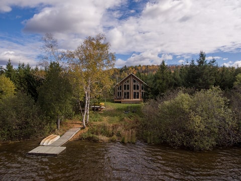 Le Natakam by the Lake