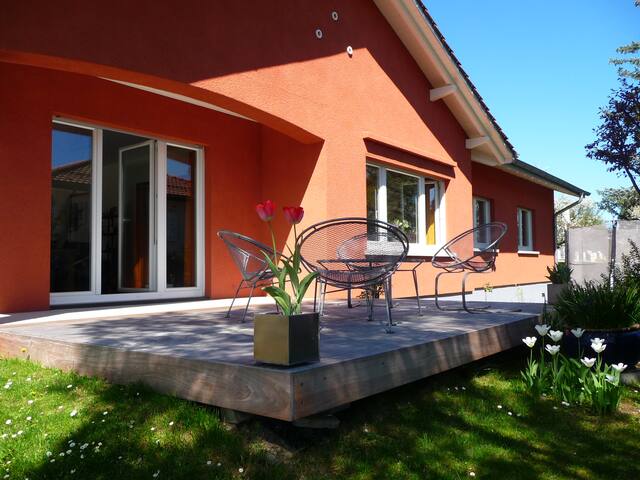Beautiful Villa (private pool) nearby Geneva Lake gallery image 5
