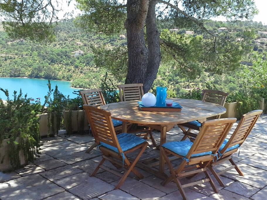 Terrasse im Garten