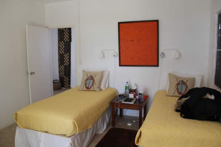 საძინებელი 1