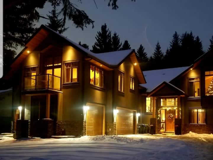 Northwest Calgary, Hanson Ranch Vacation Rentals & Homes Hanson Ranch