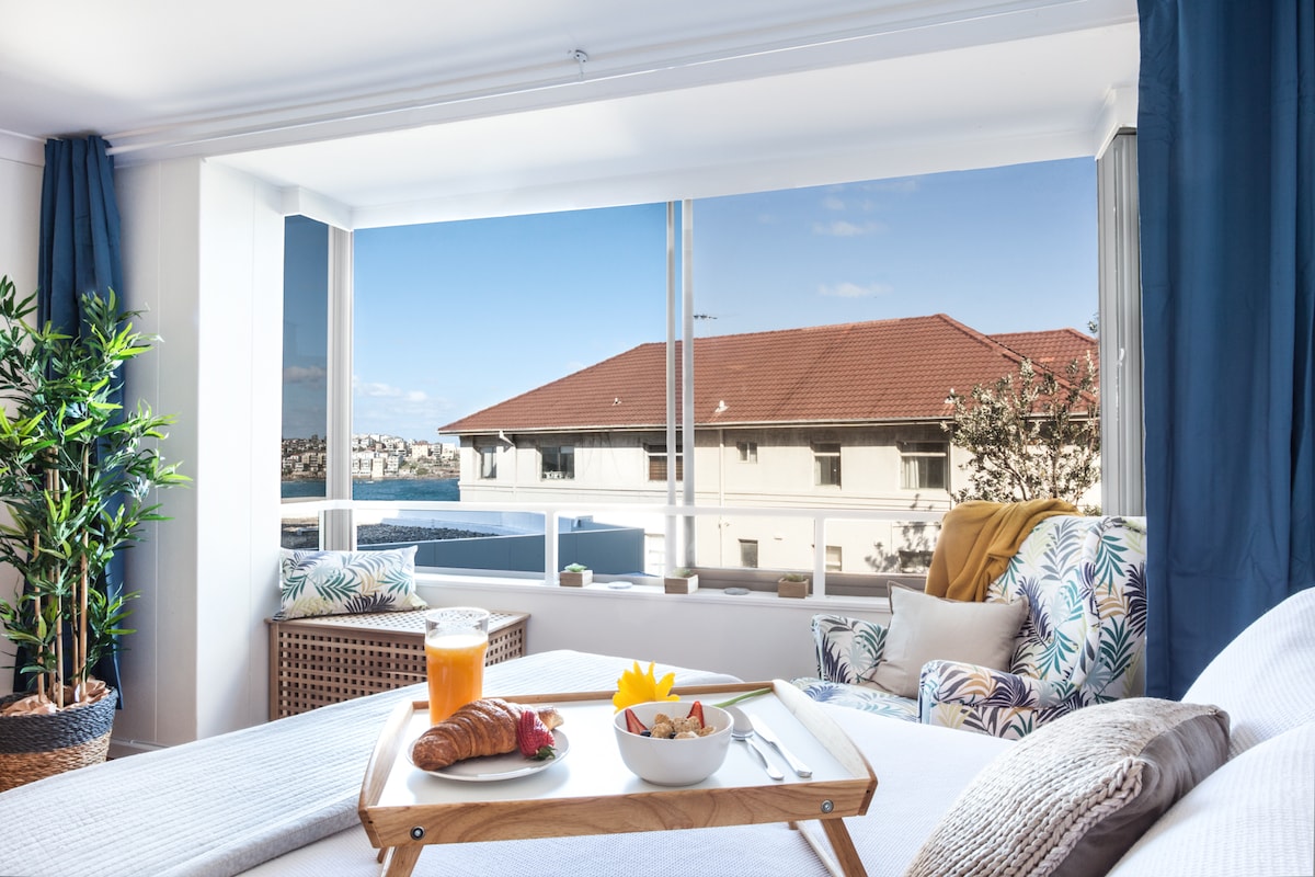 Successful Airbnb property: Bondi Beach Large Studio with Ocean Views in Bondi Beach