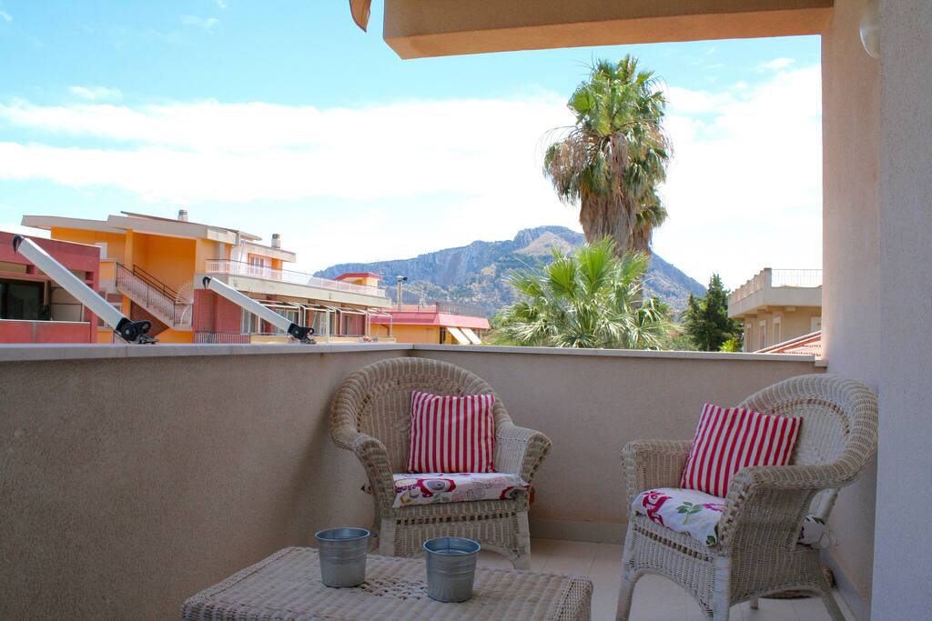 lovely terrace 2/3