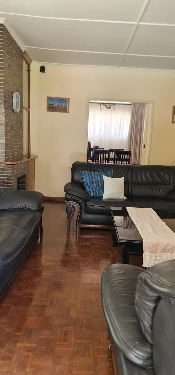 Zanis Place - Zimbabwe
