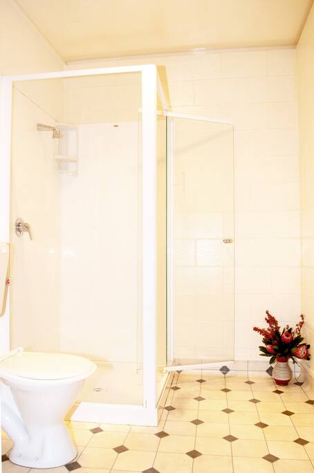 Private room bathroom