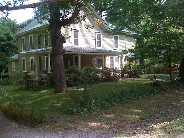 The deRosset House on UoS campus Houses for Rent in Sewanee