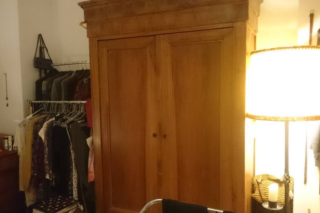 Schrank