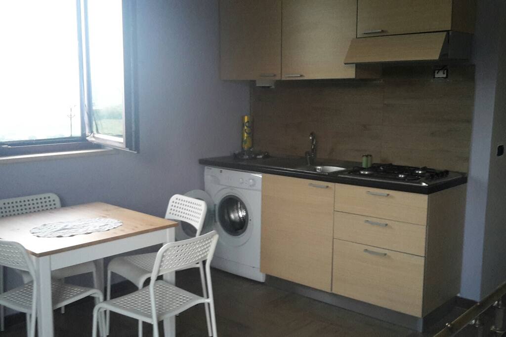 Cucina monolocale alba