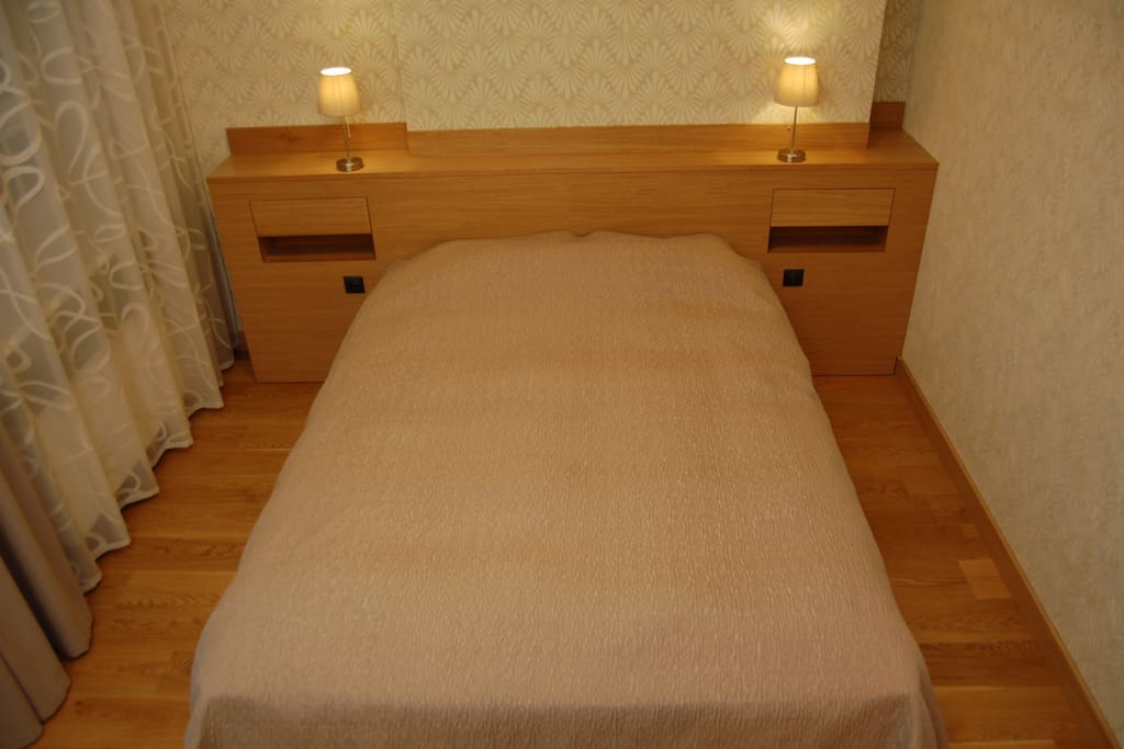 Extra long bed, 2.20 meters
