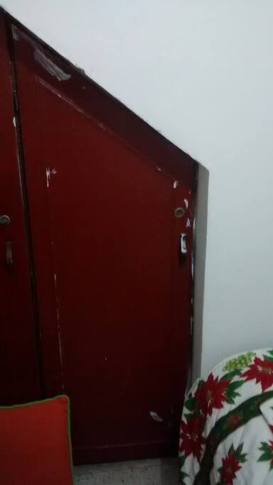 Parte de close en la habitación