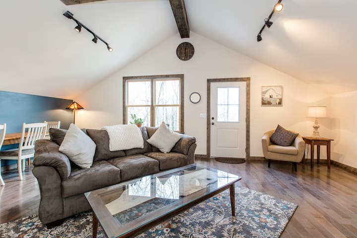City Access Country Charm W/ Hot Tub And King - Asheville, NC