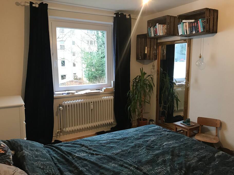 Bedroom/Schlafzimmer