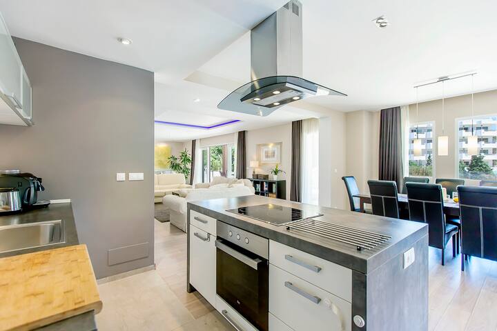 Beautiful Modern Villa In The Heart Of Santa Ponsa Houses For Rent In Calvia Illes Balears Spain