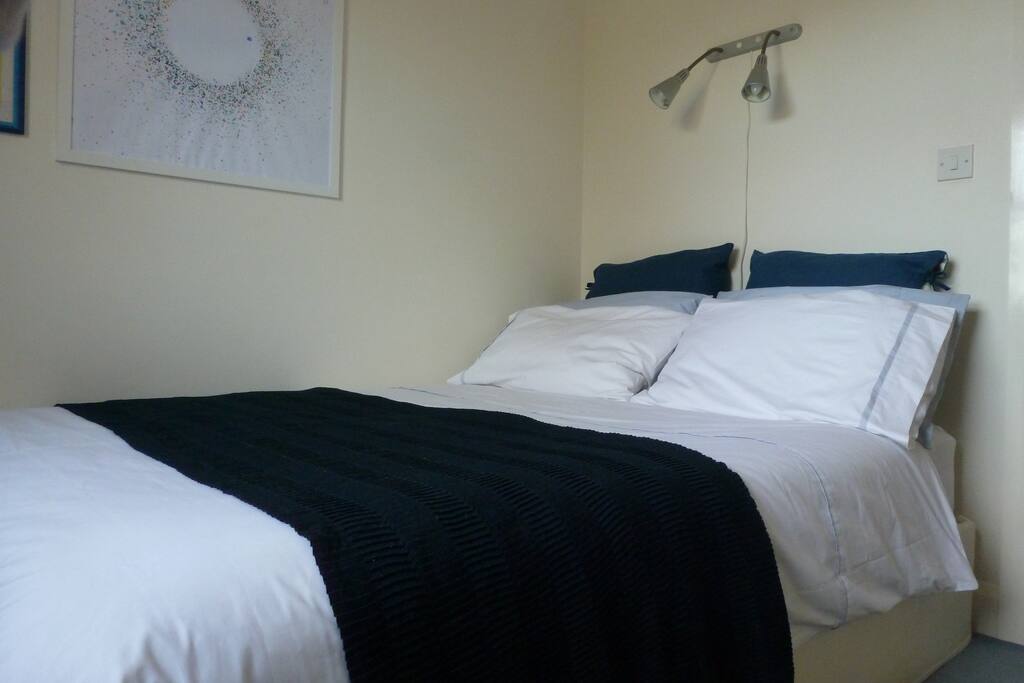Comfortable double bed