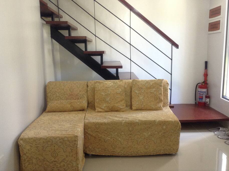Shared Living room with flat screen cable TV and strong WIFI access