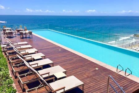 Apartamento Frente Mar no Edf Expresso 2222- Barra