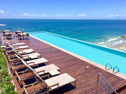 Apartamento Frente Mar no Edf Expresso 2222- Barra