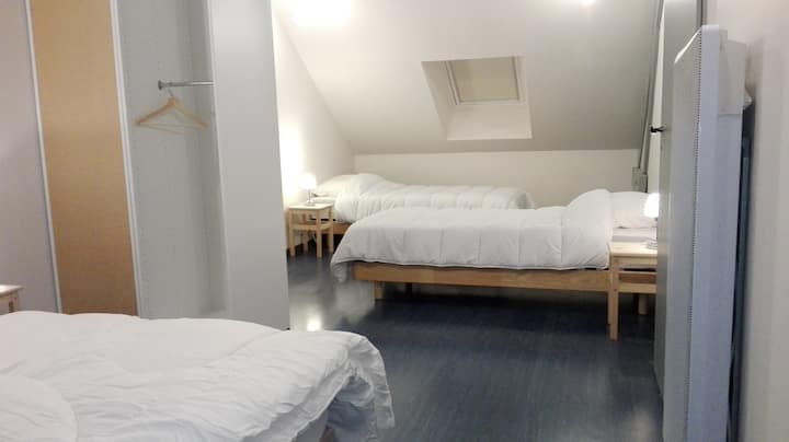 spálňa 5 a 2 lôžka 90x190