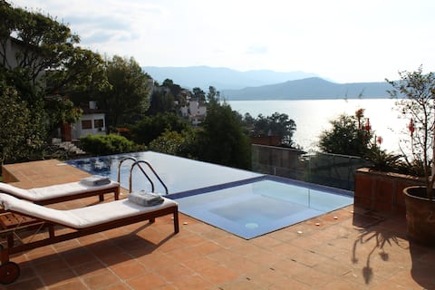 Top performing Airbnb: House in the Escondrijo (La Peña) in Valle De Bravo