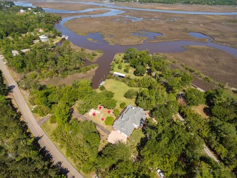Heated Pool, Hot Tub, Boat/Fish Dock, No pet fees!