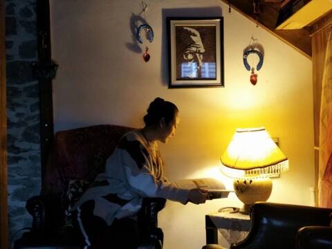 Nimet Hanım Mansion (Burcu Room)
