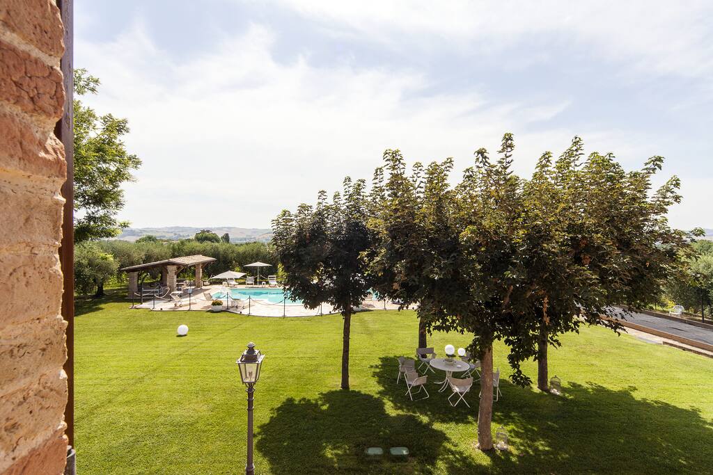 The garden of Villa Pedossa