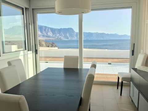 Oceanfront viewpoint with pool