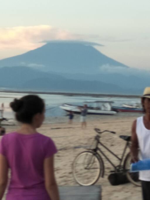 My Agung view from beach Nusa Lembongan
