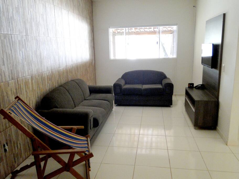 Sala com TV e Wi-Fi