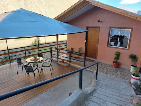 Top performing Airbnb: Cozy cabin with a terrace in Paihuano