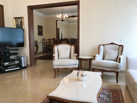 Luxurious Achrafieh 2bdr/ 24hr electricity/interne