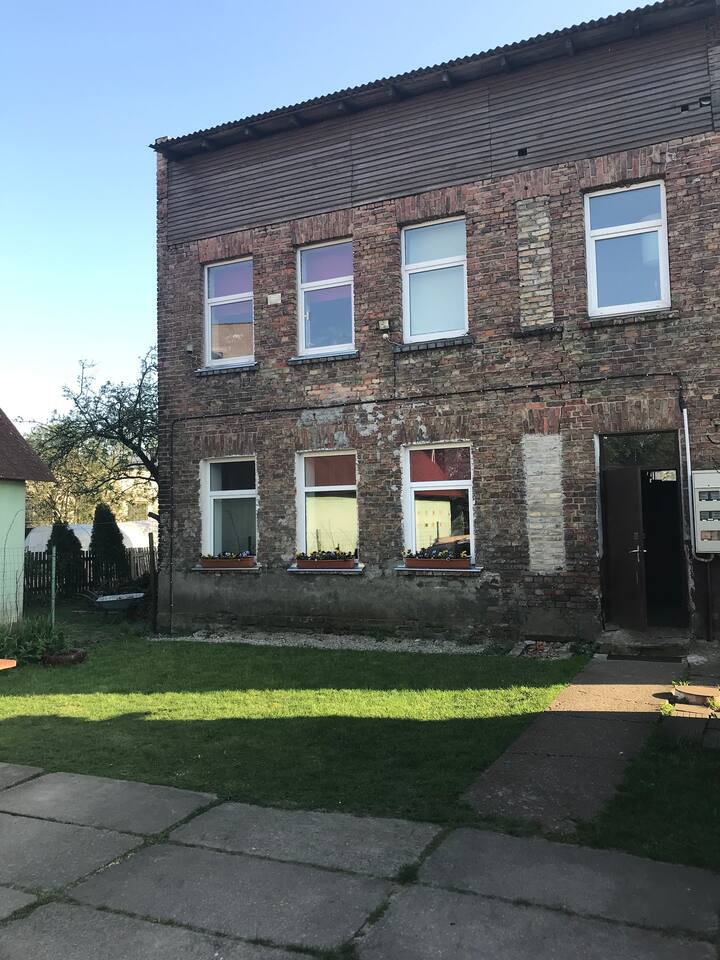 11 Carl Street
