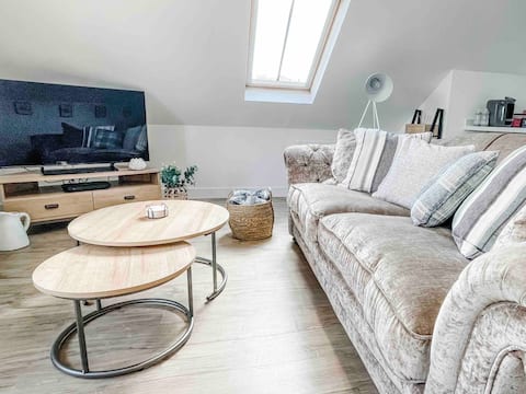 Atlantic Loft - Beautiful Coastal Village Location