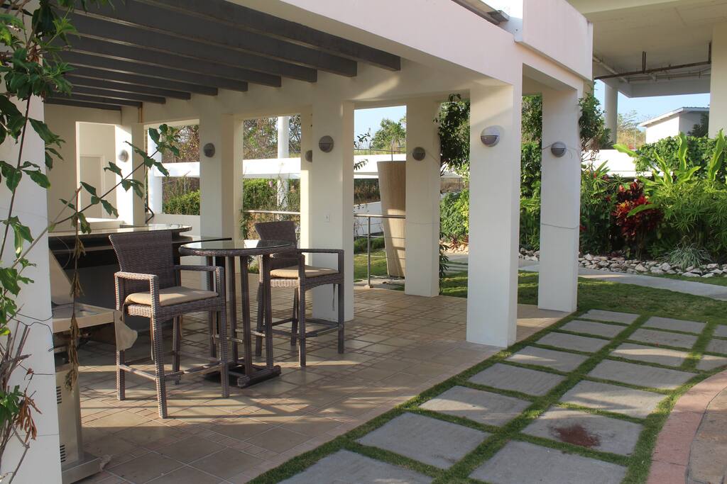 Bar Area with BBQ