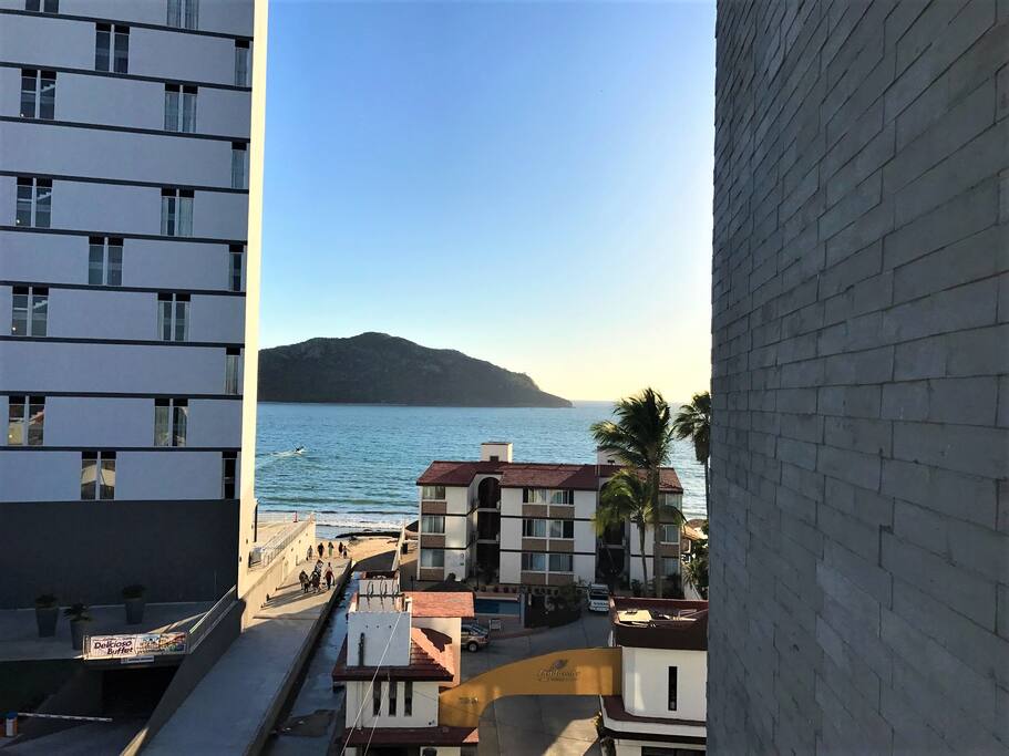 Exclusivo Departamento a 1 cuadra de la playa en Zona Dorada