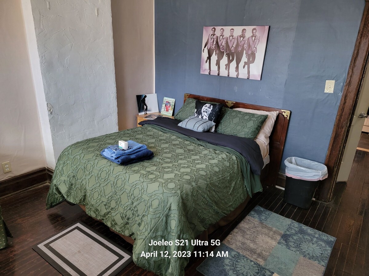 საძინებელი 2