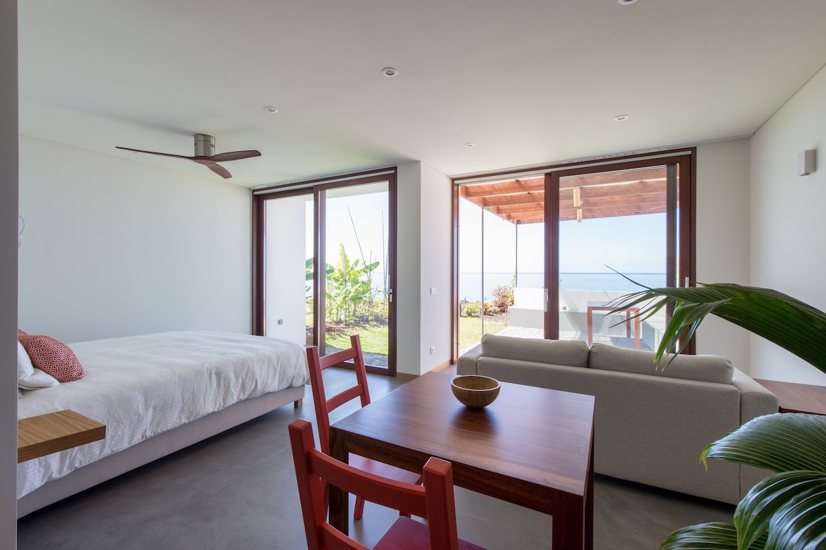Top Airbnb: Meu Pé de Cacau - Acerola Studio in Paúl do Mar em Paul Do Mar