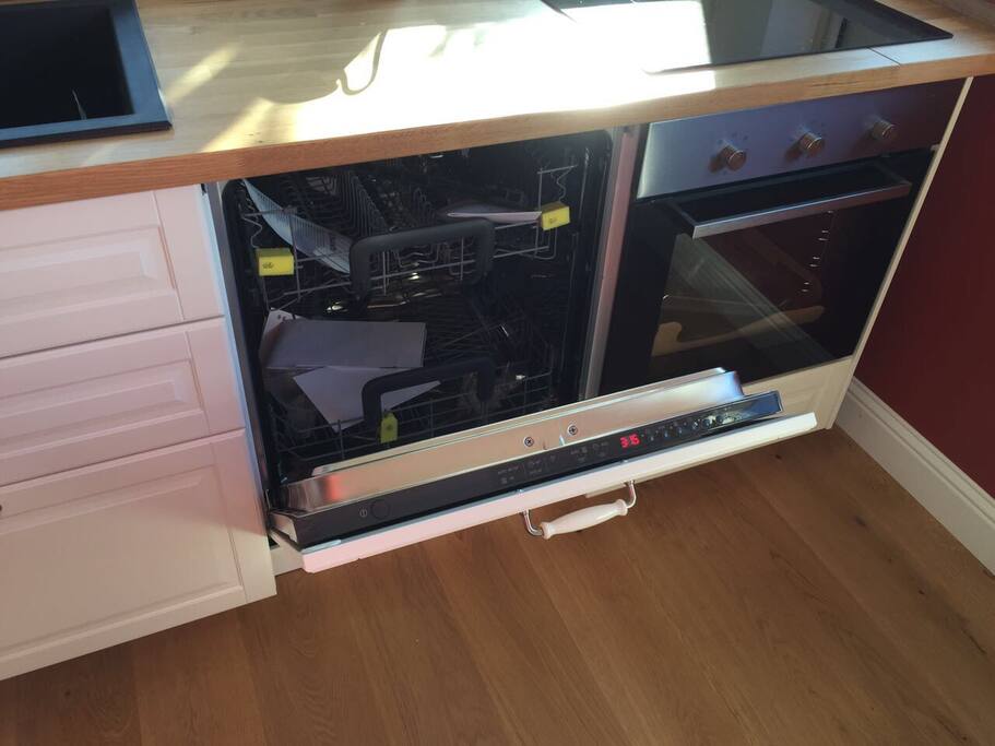 Detail of the dishwasher