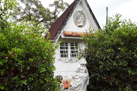 Private suite in Brisbane's iconic Fairy House