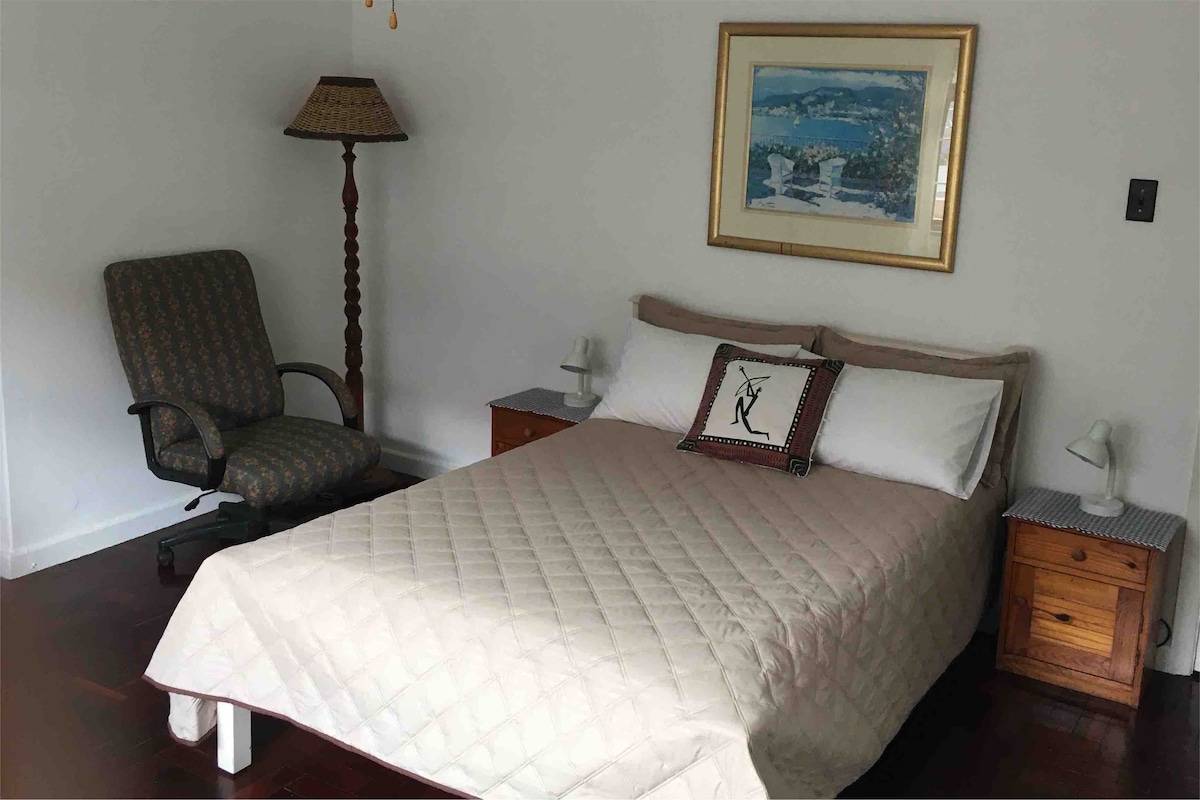 "Godoro bora zaidi ambalo nimewahi kulala." - mgeni 