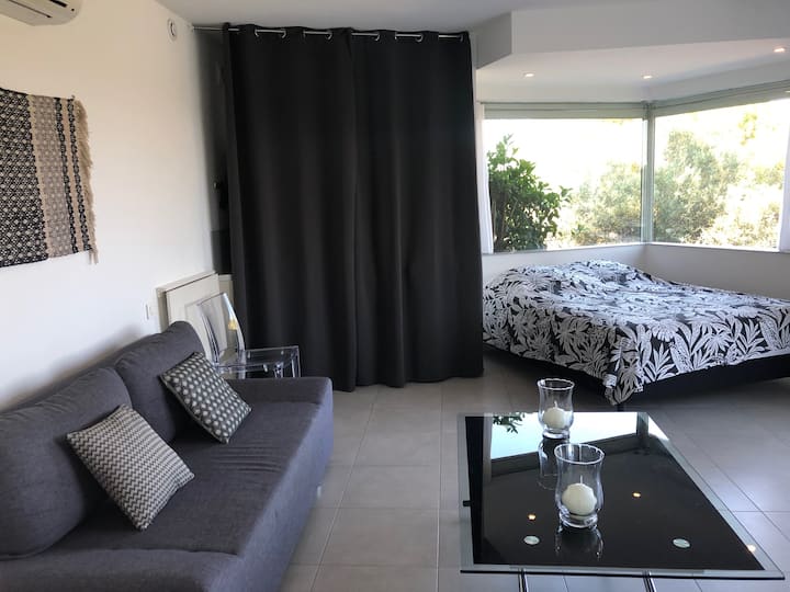 室内独立单间公寓