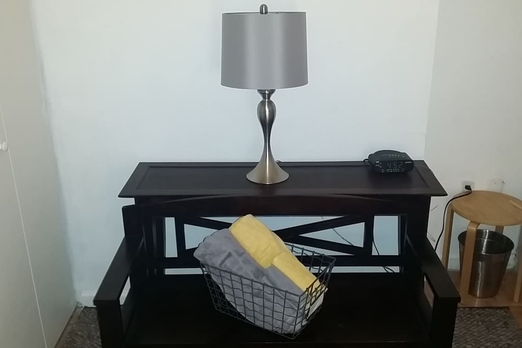 Guest towels on storage bench
