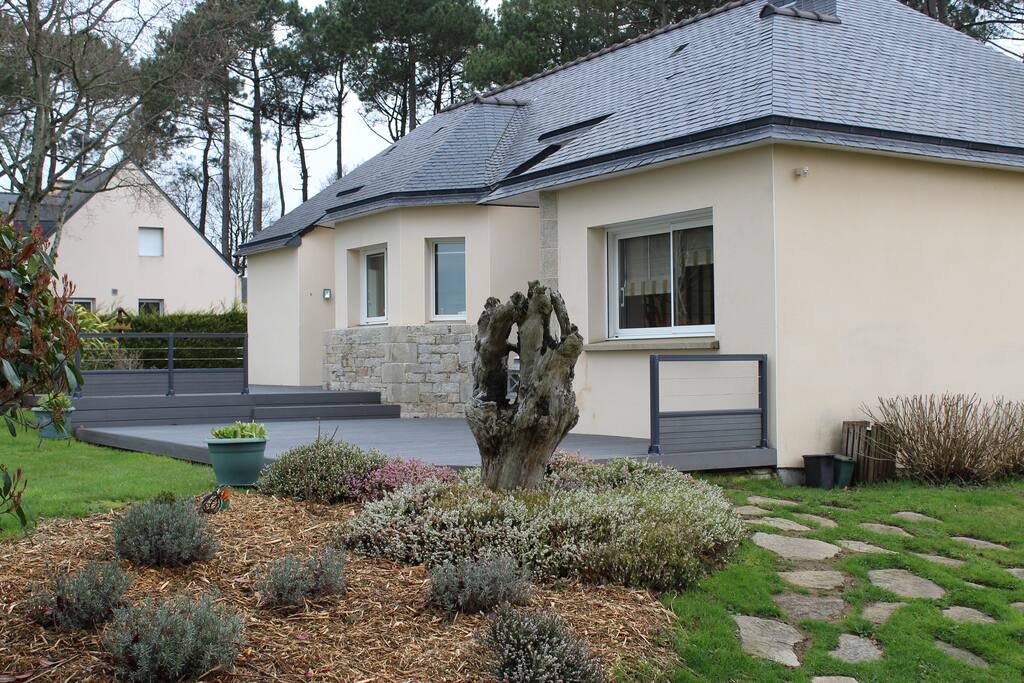 Terrasse ( avec mobiliers de jardin )