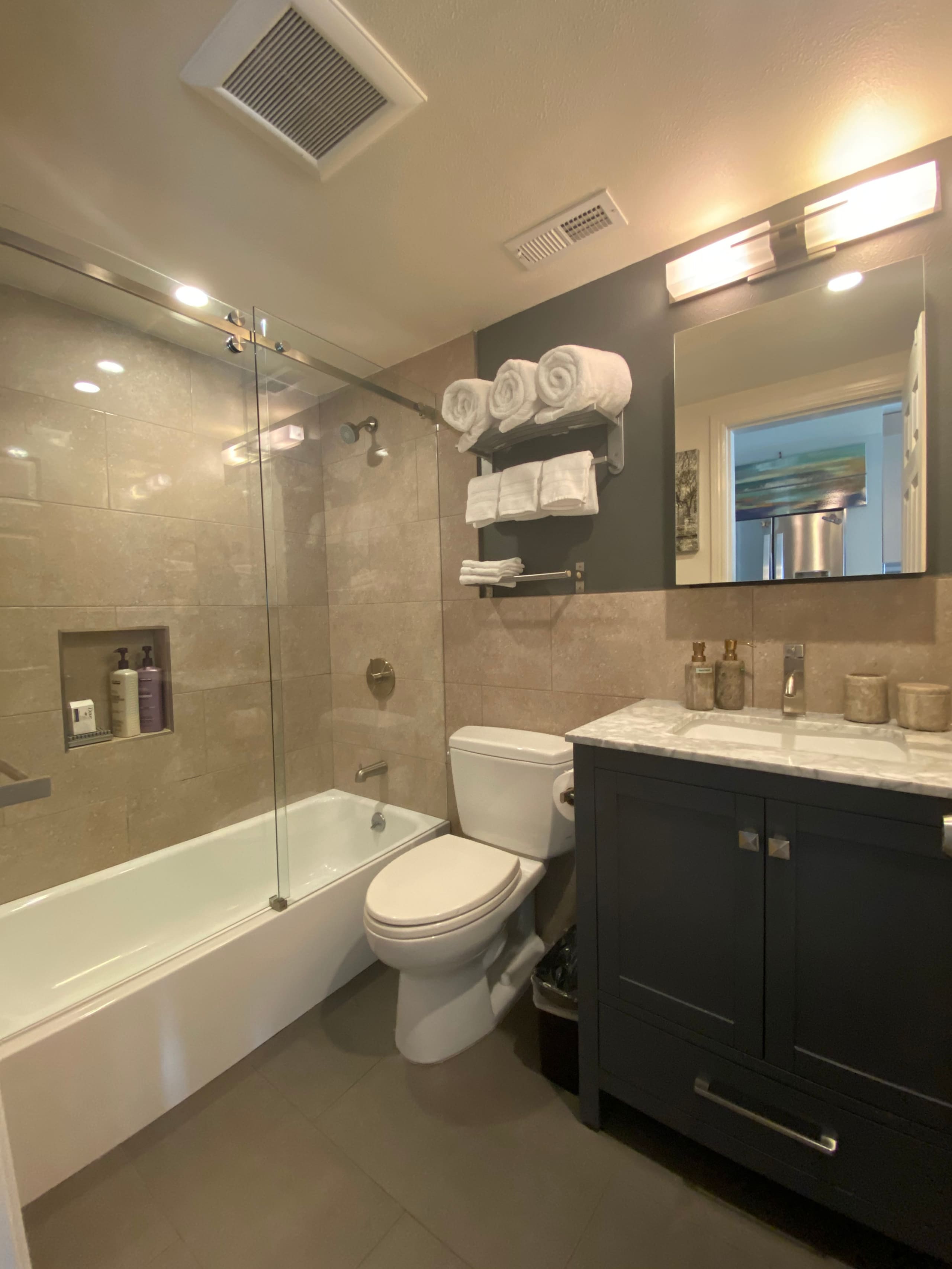 Home in San Francisco · ★4.89 · 2 bedrooms · 3 beds · 1 bath - Image 52