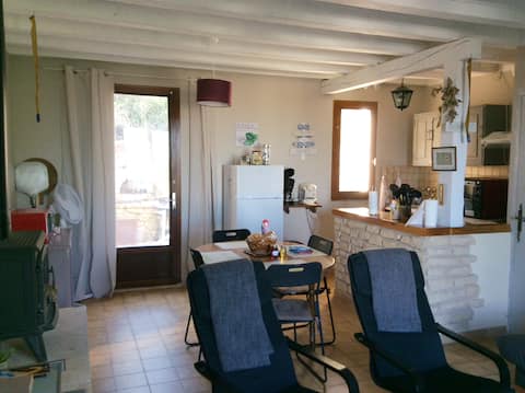 Charming holiday home in safe Vachères